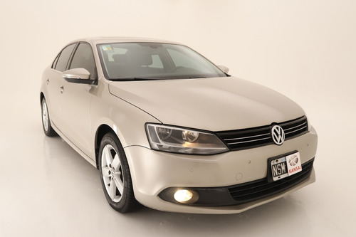 Volkswagen Vento 2.5 Luxury Tiptronic 2014