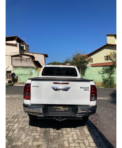 Toyota Hilux 2.8 SRX 4X4 CD 16V DIESEL 4P AUTOMÁTICO