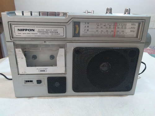 Radiograbador Nippon Fs 550 Japan Solo Radios Am/fm Leer Plateado (Usado)