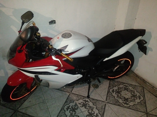 Imagem 1 de 3 de Honda Cbr600f