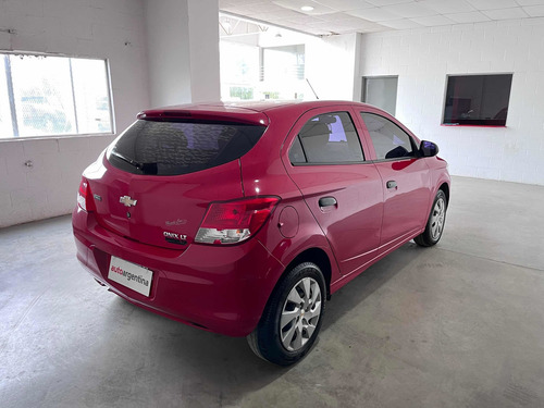 Imagen 9 de 25 de Chevrolet Onix 2015 1.4 Lt Mt 98cv Autoargentina
