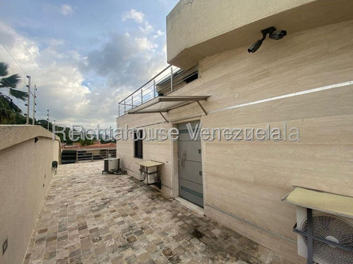 ¡bienvenido A Tu Hogar Ideal! Esta Impresionante Casa De Lujo Esta Ubicada En La Codiciada Zona Norte De La Ciudad, Donde Disfrutaras De La Comodidad De Tener Comercios, Colegios Y Facil Acceso