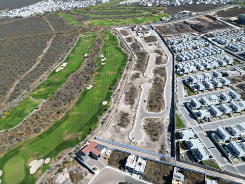 Terreno De 718m² Colindante A Campo De Golf, Clúster De Solo 38 Lotes, Zibatá, Qro. Am