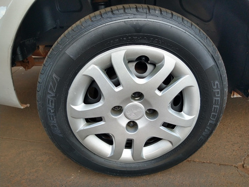 Ford Fiesta Sedan 1.6 8v Flex