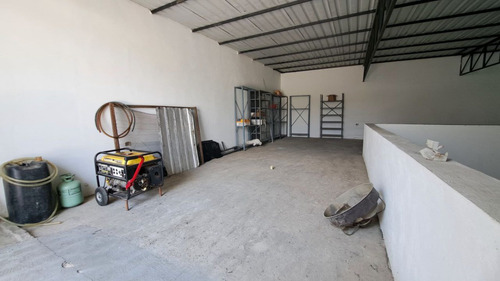 Se Vende Galpón Comercial 368m² - Farmacia La Ganadera Av. Constitución Maracay Jm