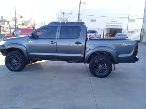 Imagen 12 de 12 de Toyota Hilux 4x4.srv.3.0.aut.c/c.tdi.2015.