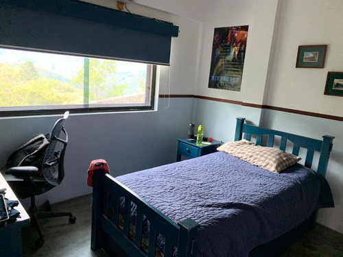 Venta De Casa Inifamiliar De Una Planta Ubicada En Colinas De La Lagunita Yc