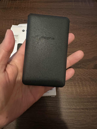 Cargador Mophie Portátil Inalámbrico (Usado)