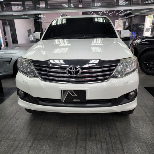 Imagen 3 de 10 de Toyota Fortuner Blindada