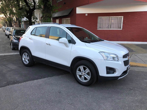 Imagen 2 de 15 de Chevrolet Tracker 2015 1.8 Ltz Fwd Mt 140cv