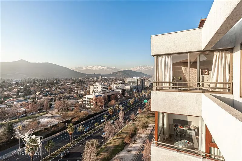 Venta Depto.vista Despejada En Las Condes Con Gran Terraza