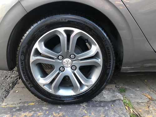 Peugeot 208 1.6 Feline 2014