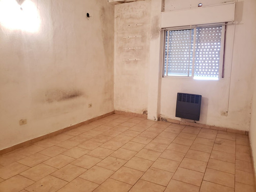 Imagen 18 de 23 de 2 Amb Venta Castelar C/patio - Entra. Independient