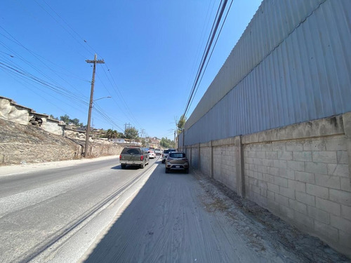 Terreno Amplio Con Bodega