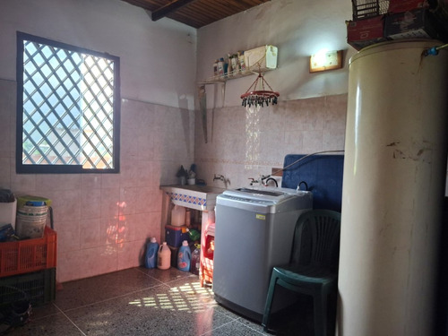 Le. Casa En Venta- Mls #25-24194 - Altos De Copacabana