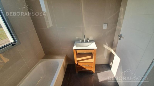 Imagen 11 de 12 de Oportunidad Retasada Venta Casa Minimalista - San Matías Zona Norte