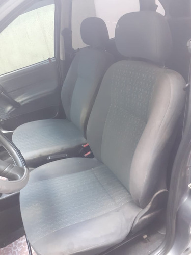 Corsa Sedan 1.0 Ano2001