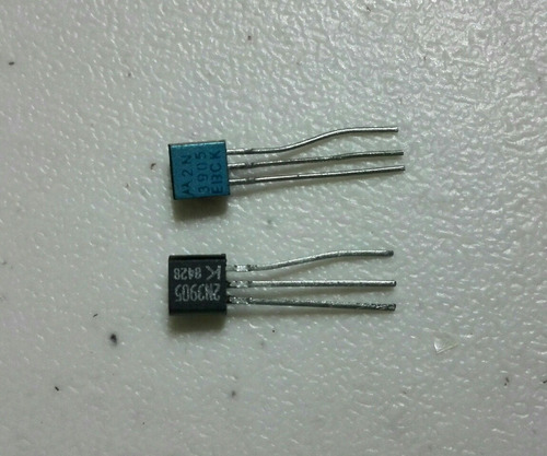 Transistor 2n3905 [348] (2$)