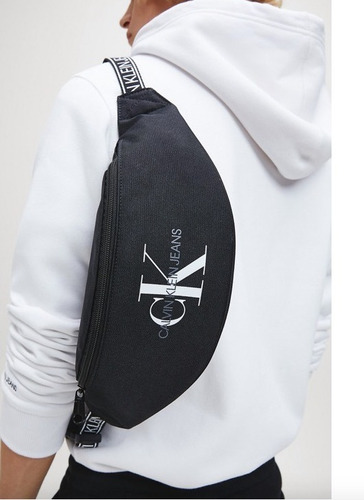 Cangurera Calvin Klein Streetpack K50k505816