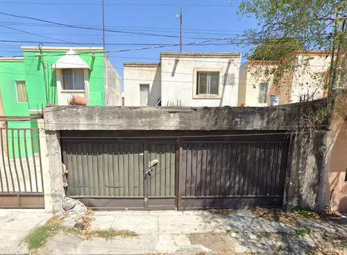 Venta De Casa En Praderas De Guadalupe, Guadalupe, Nuevo Leon, Casa En Recuperacion Mbdelr