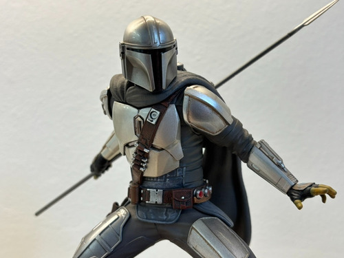 Estátua The Mandalorian - Art Scale 1/10 Iron Studios (Usado)