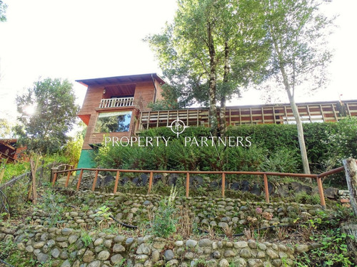 Gran Casa A Orillas De Río Toltén