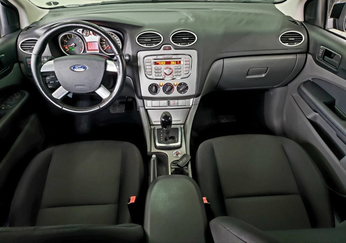 Imagem 6 de 9 de Ford Focus