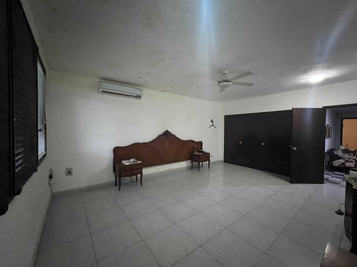 Imagen 7 de 13 de Casa En Renta En Merida A 1 Cuadra De Paseo Montejo Y Circui