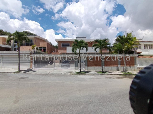 Cómoda Y Practica Oficina Privada En Alquiler En La Trinidad