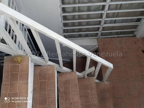 Imagen 21 de 30 de Casas En Venta En La Concordia Cod # 23-3742 Negociable! Información Comunícate 412-1498654 Katty Vasquez. Mejor Precio, Oportunidad, Inversión, Moderna, Remodelada, Amplia, Espaciosa,hermosa!!!!!!!!