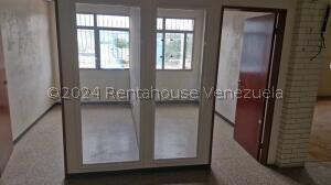 Fabuloso Local Comercial En Alquiler En Las Minas