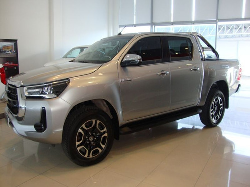 Toyota Hilux 2.8 Cd Srx 177cv 4x2 At