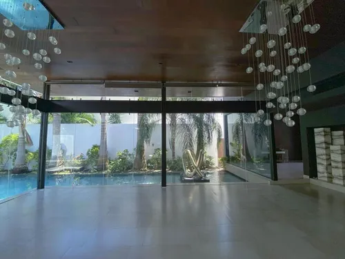 Residencia Con Domótica Y Paneles Solares En Montebello