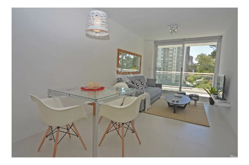 Moderno, 1 Dorm Definido, Wifi, Edificio Con Servicios.