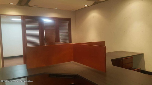 Imagen 13 de 19 de Vendo Comercial En Chapinero Norte C.m 22-2690