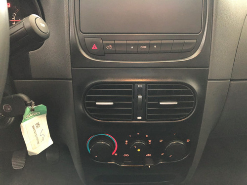 Fiat Strada 1.4 Mpi Hard Working Cs 8v Flex 2p Manual