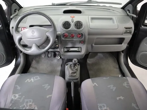 Renault Twingo ACCESS 1.2 MT AA