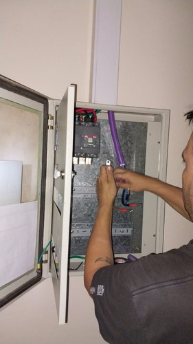Electricista / Plomero