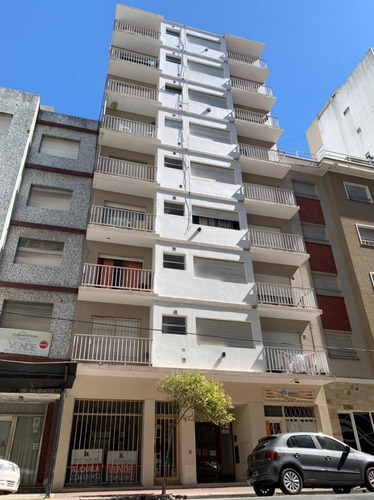 Imagen 12 de 14 de Departamento En Venta 1 Ambiente Reciclado Zona Plaza Colon De Mar Del Plata