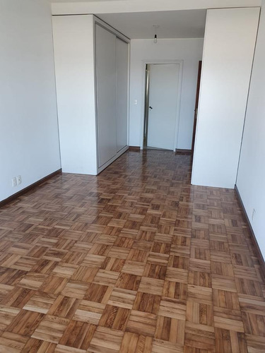 Imagen 15 de 30 de Rambla Republica Del Perú Esq Buxareo, 193 M2 , Gge X2 , Reciclado !!
