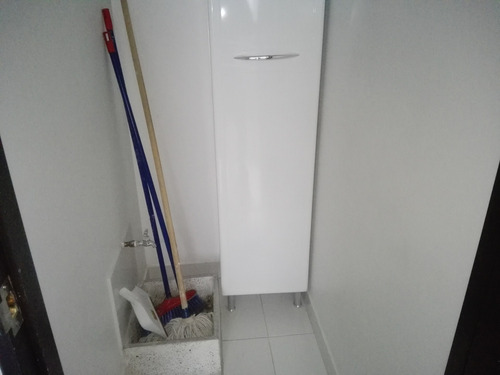 Imagen 11 de 12 de Venta De Consultorio Medico Sector Laureles