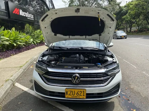 Volkswagen Jetta 1.4 Turbo Tsi Comfortline At 4x2 2022