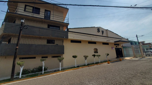 Inversión Con Doble Propósito: Casa + Salón De Fiestas, Calle Cardenales, Col. Parque Residencial Coacalco, Ecatepec, Edo. Méx.