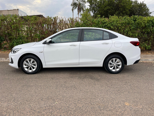 Chevrolet Onix plus 1.0 Lt Turbo Aut. 4p