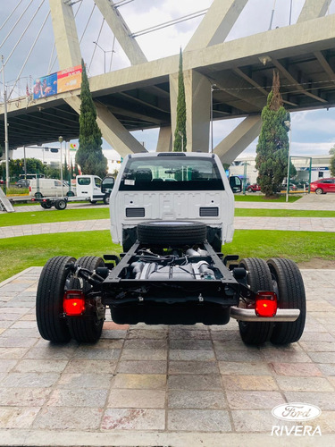 Ford F-450 Xl