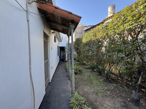 Casa En Alquiler En Don Bosco / 2 Dormitorios