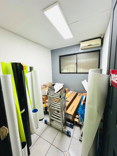 Arriendo De Oficina/local Comercial En Las Condes