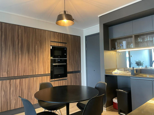 Se Vende Moderno Y Luminoso Departamento, Dos Años De Uso.