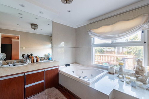 Venta Casa 7 Ambientes El Lauquen Con Pileta Y Gym