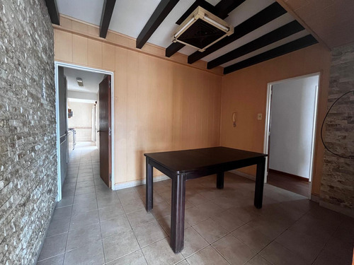 Departamento En Venta Piso Exclusivo, Luminoso, Balcon Al Frente Y Contra Frente, 3 Amplios Dormitorios